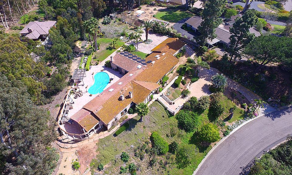 2nd image of 14967 Rancho Real