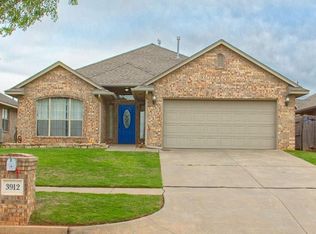 3912 Catamaran Dr, Yukon, OK 73099