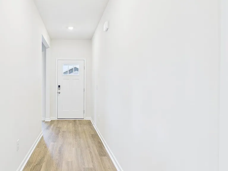 125 Betty Williams Dr — Photo 3