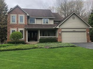 10090 Chestnut Ridge Ct, Holly, MI 48442