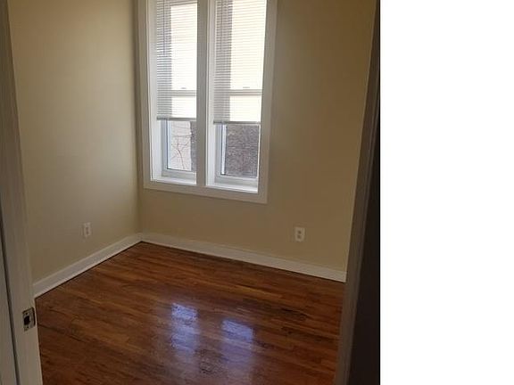 4th image of 1133 S Central Park Ave APT 2