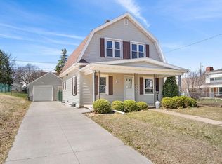 214 S Main St, Kimberly, WI 54136