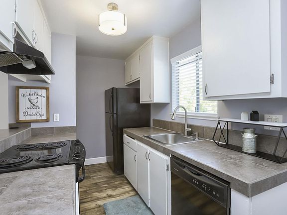 4th image of 4684 Capay Dr Unit 4