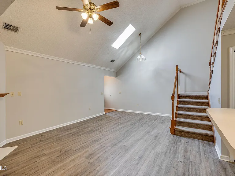 3711 Apple Grove Cir — Photo 6