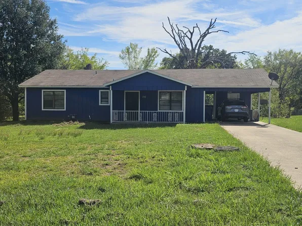 716 E High St, Grand Saline, TX 75140