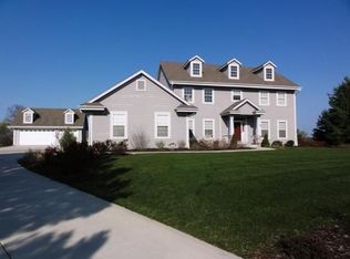 419 Pineview Ct N, Colgate, WI 53017