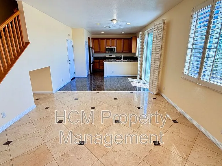 31 Calle Alamitos — Photo 4