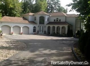 3047 Spring St, West Bloomfield, MI 48322