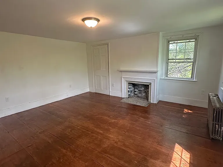 131 West Rd — Photo 10