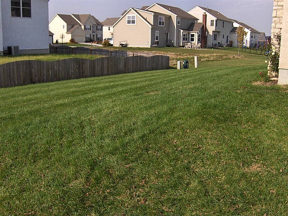 4th image of 3071 Walkerview Dr
