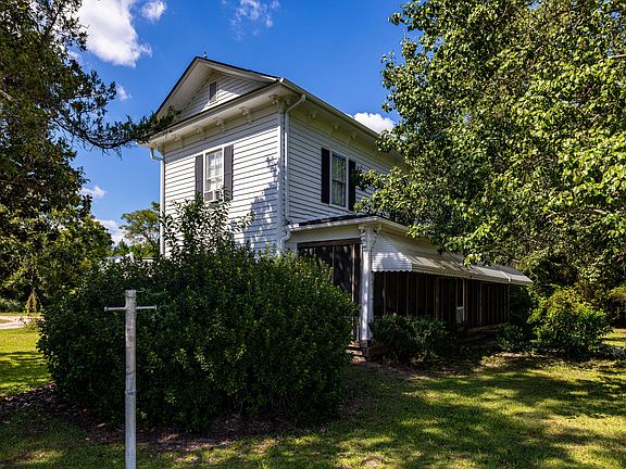 2nd image of 3053 Draughn Rd