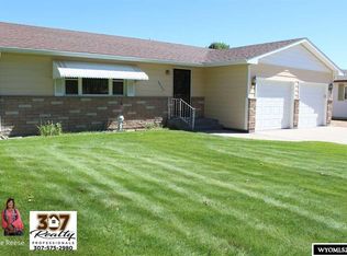2025 E G St, Torrington, WY 82240