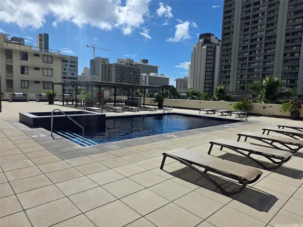 2211 Ala Wai Blvd APT 806, Honolulu, HI 96815