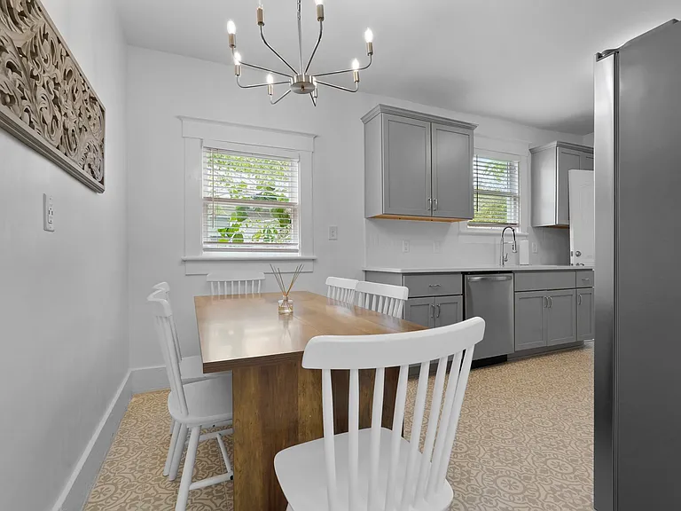 1004 E 33rd St #1/2 — Photo 19