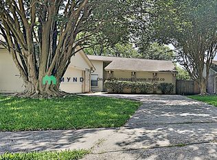 16810 Colony Bend Dr, Friendswood, TX 77546