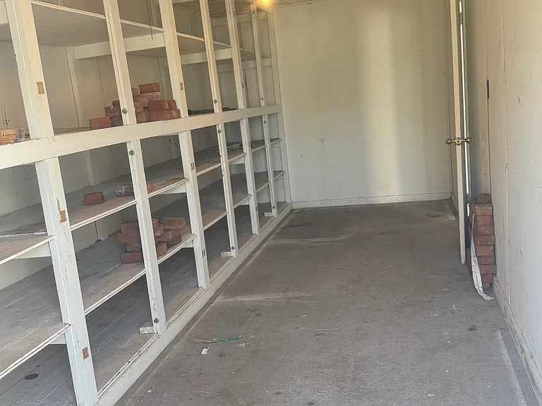 221 N Chicksaw Ave — Photo 11