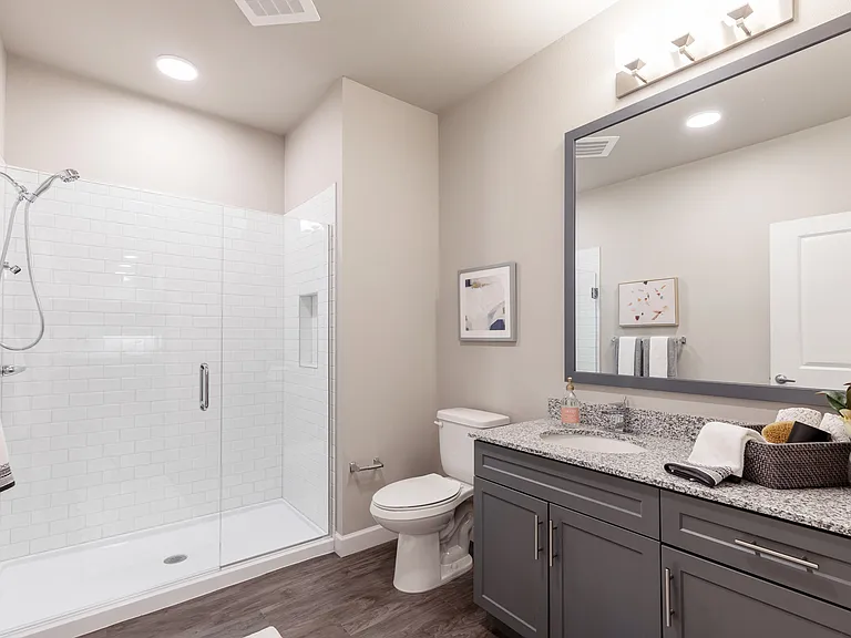 Avenida at Centerra - 55+ Active Adult Apartment Homes — Photo 13