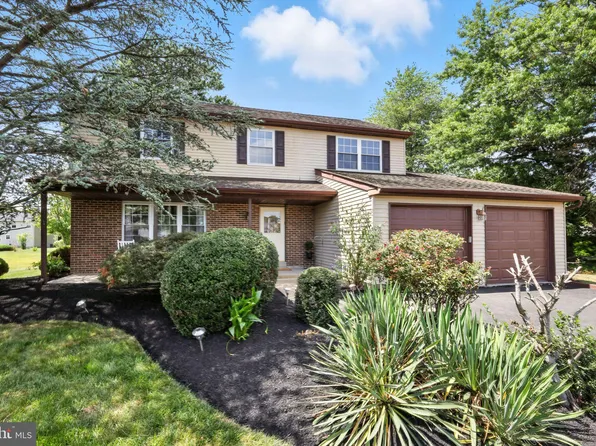 1431 Scarlet Oak Rd, Yardley, PA 19067