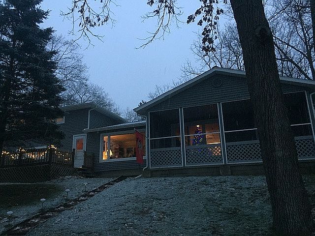 2nd image of 2578 Bluff Dr