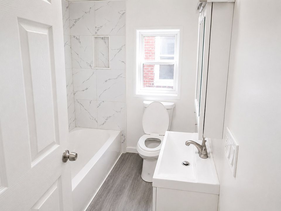 1st image of 5018 W Thompson St #2