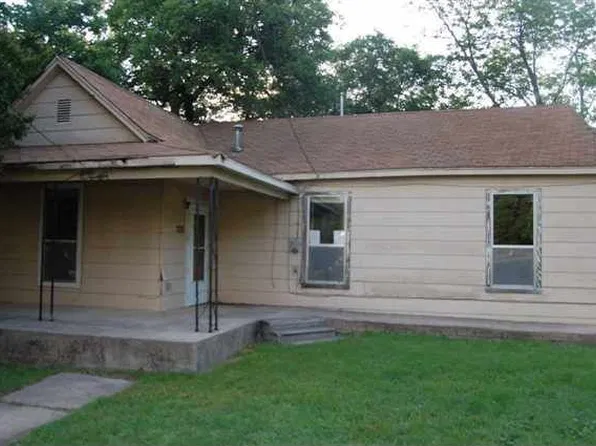 220 E St SE, Ardmore, OK 73401