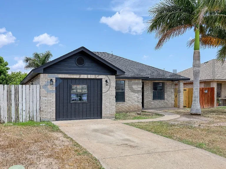 5011 Jason Dr — Photo 2