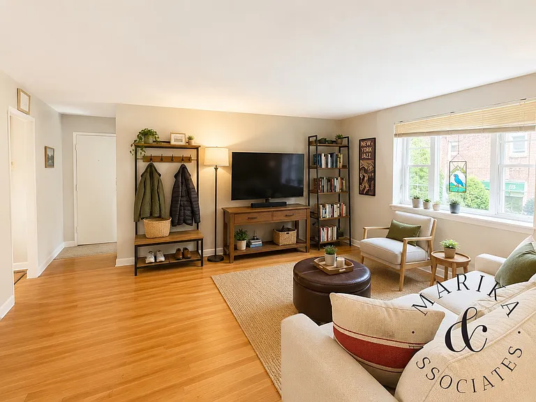 67 Colborne Rd #1 — Photo 2