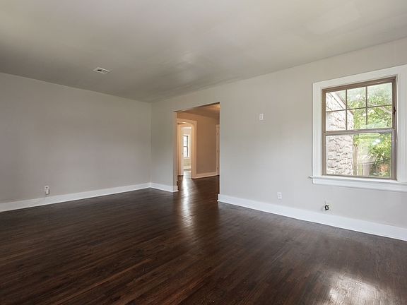 3rd image of 2502 N Martin Luther King Blvd E