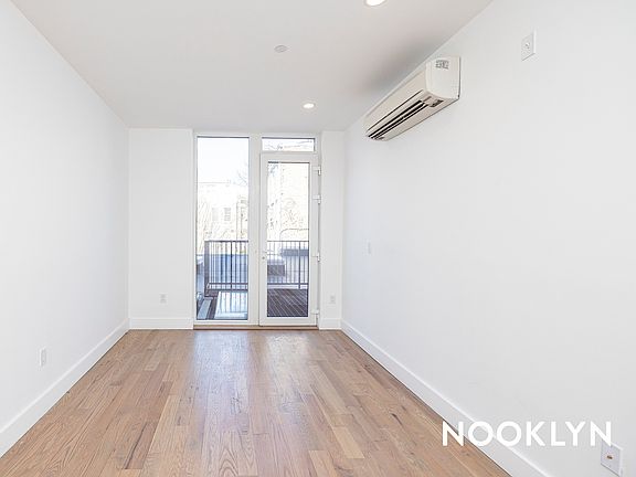 3rd image of 228 N 7th St #206
