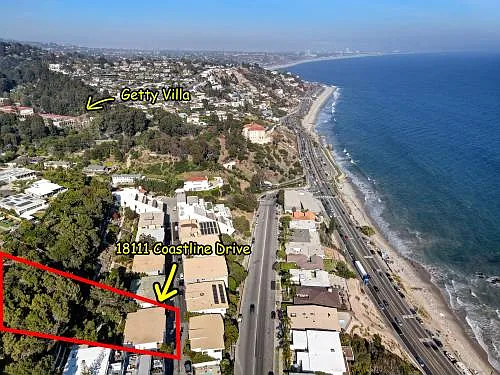Building Photo - 18111 Coastline Dr #2