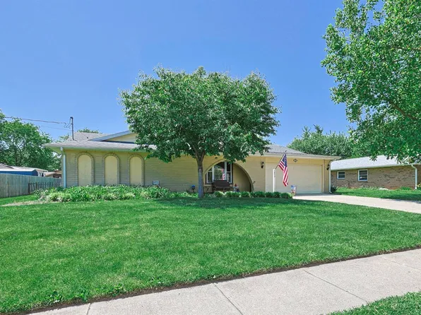 813 S 1st St, Trenton, OH 45067