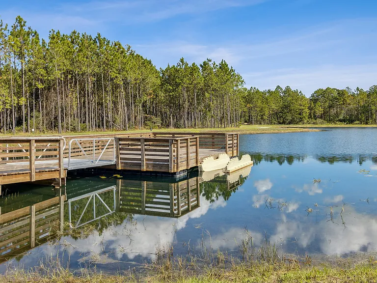 351 Sawgrass Dr — Photo 56