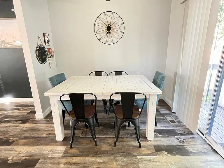 2290 N 1075 E — Photo 2