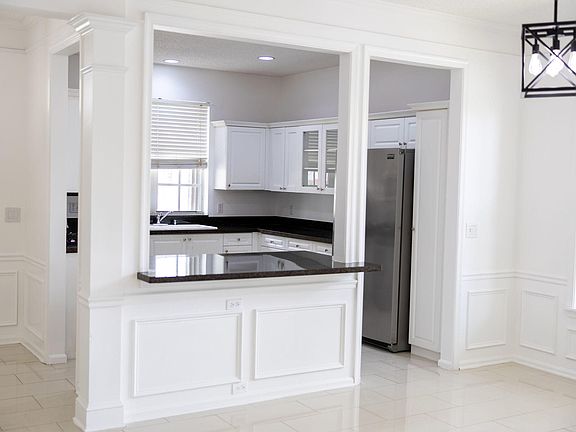 4th image of 5920 French Plum Lane