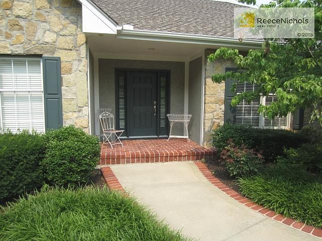 1st image of 7310 Larson Ave