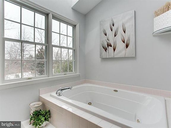 3rd image of 3812 Wheatgrain Ln