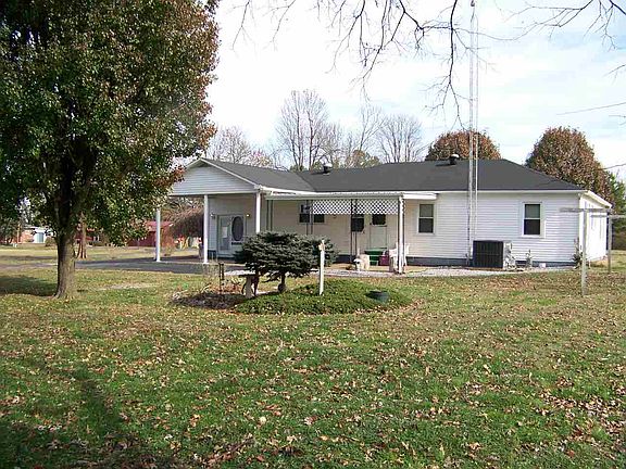 2nd image of 176 Lamb Dr