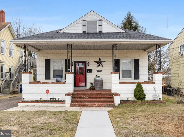 208 Cleveland Ave, Riverside, NJ 08075