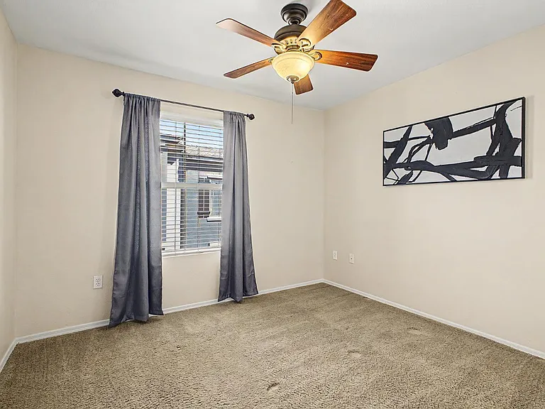 2402 E 5th St #1570 — Photo 19