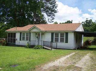 204 S Rhodes St, Union Point, GA 30669