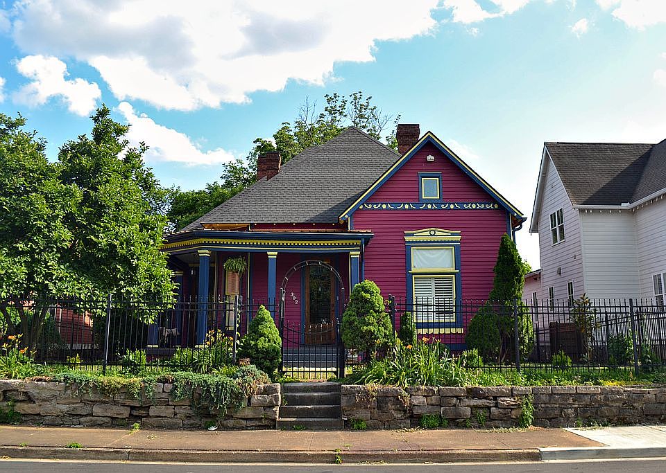 1st image of 302 Hancock St