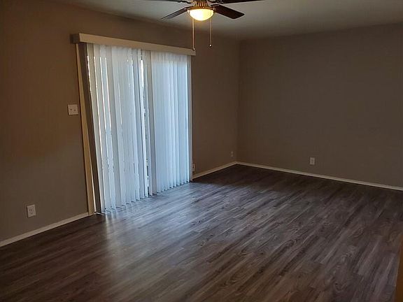 3rd image of 312 E Croslin St APT 104