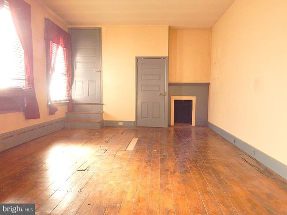 3rd image of 338 S 5th St