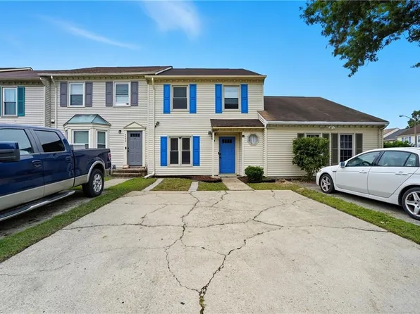 4741 Woods Edge Rd, Virginia Beach, VA 23462