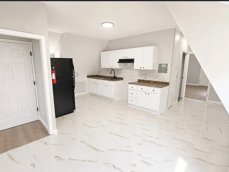 50 Halstead St #3L — Photo 1
