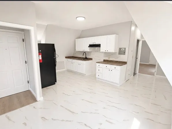 50 Halstead St #3L, Newark, NJ 07106