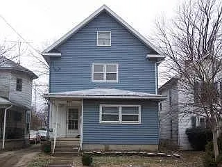483 Pearl St photo 1
