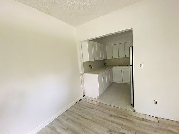 3rd image of 11651 NW 11th Ave