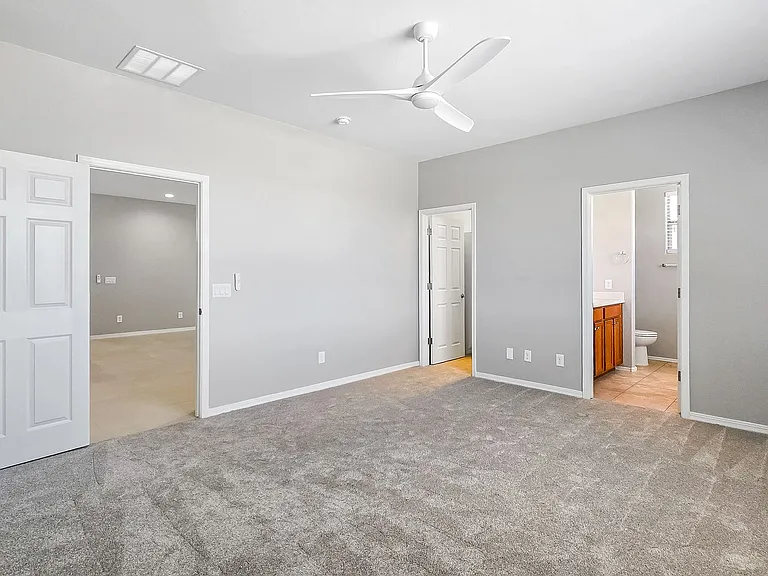 17878 W Desert Wind Dr — Photo 24