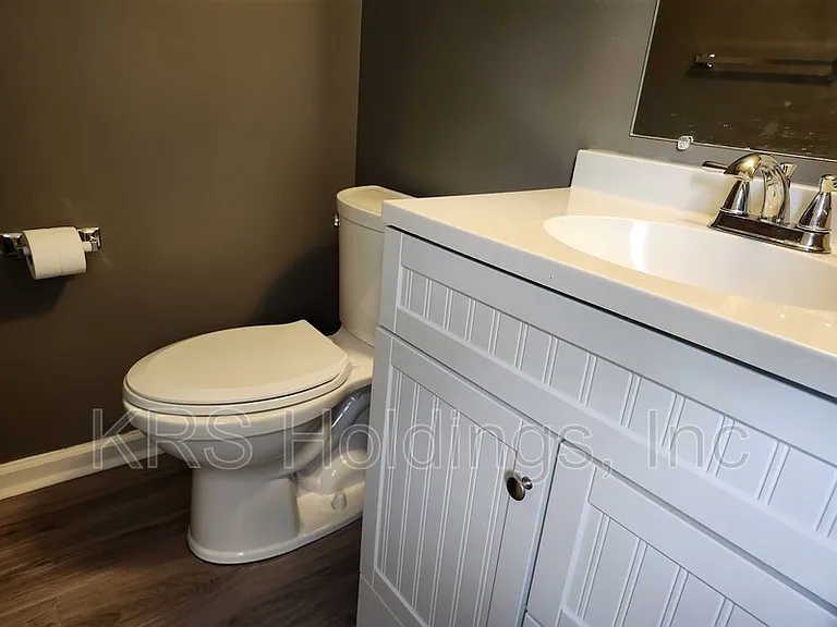 208 Straith St #C23 — Photo 10
